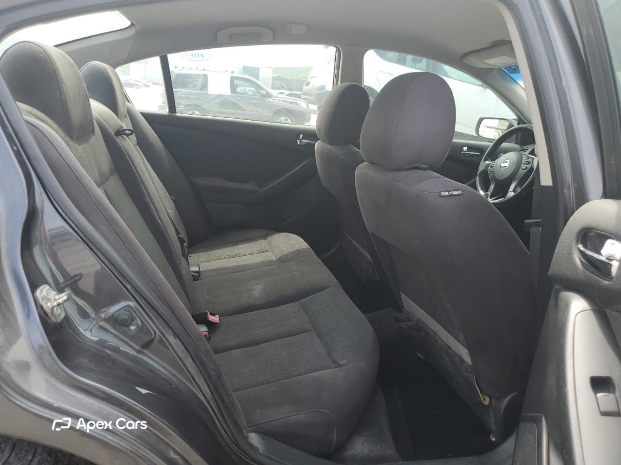 Nissan Altima 2012