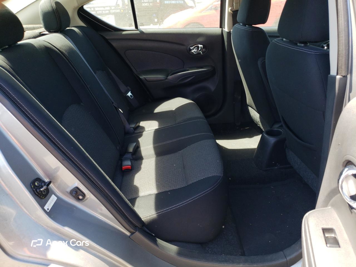 Nissan Versa 2014
