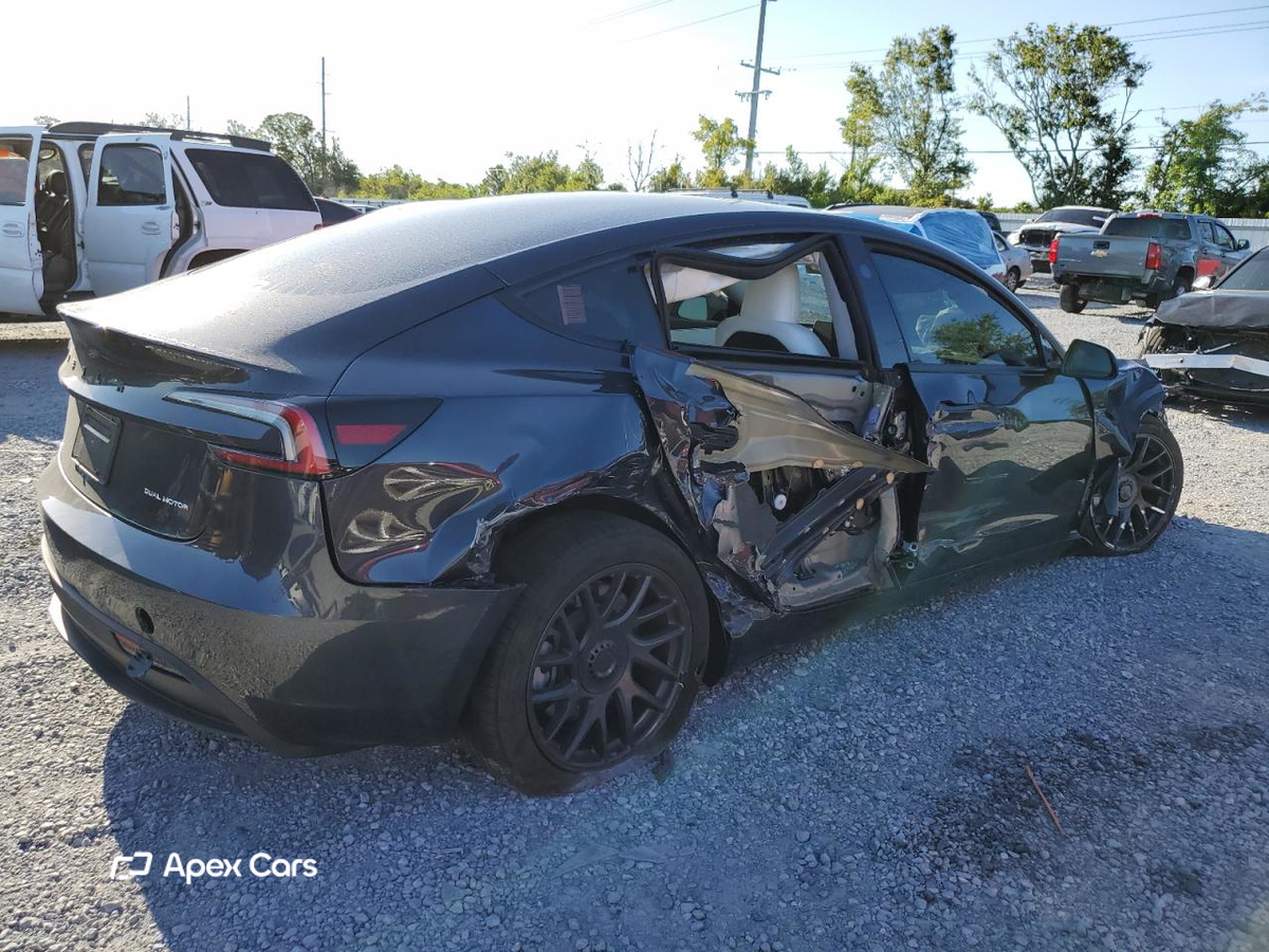 Tesla Model 3 2025