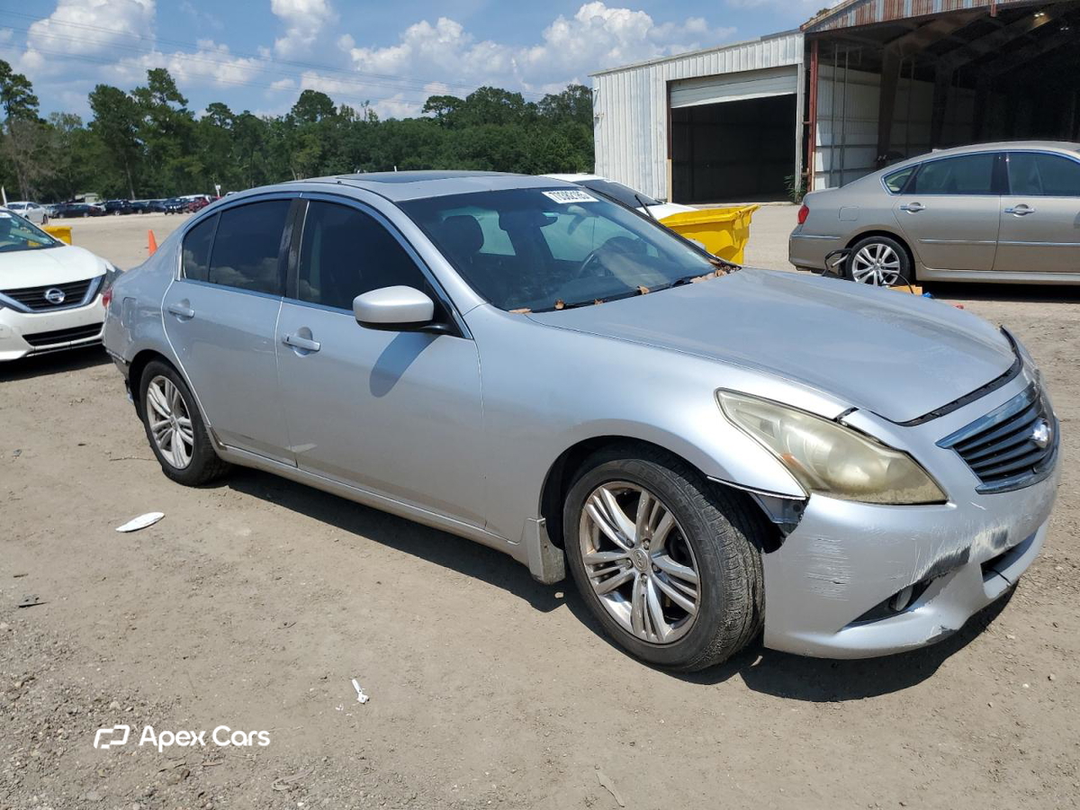 Infiniti G 2010