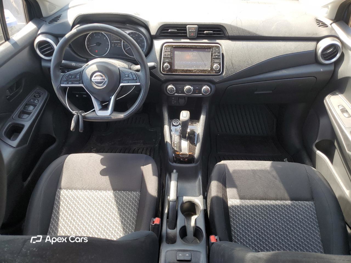 Nissan Versa 2021