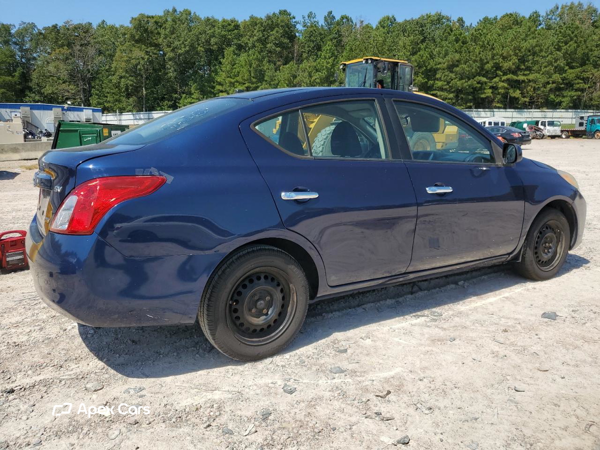 Nissan Versa 2012