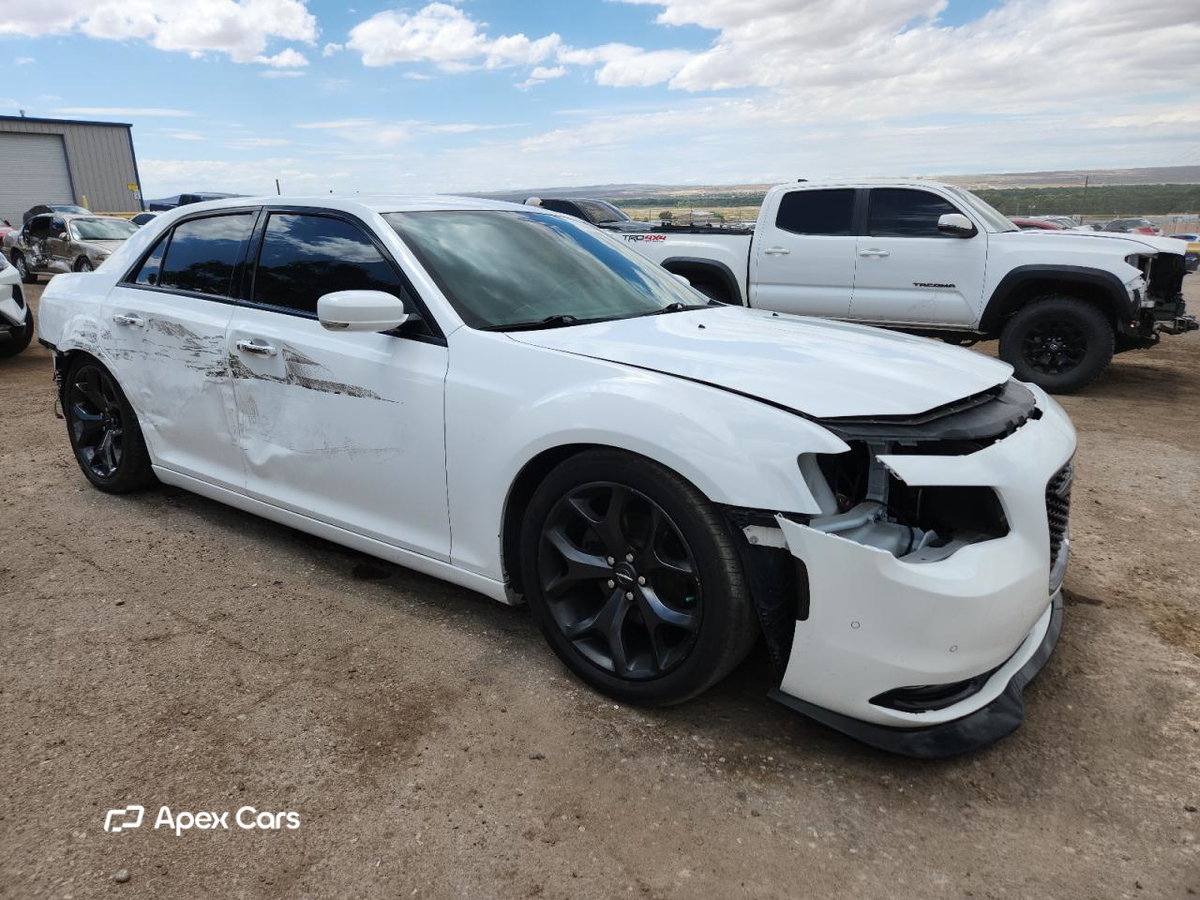 Chrysler 300 2021