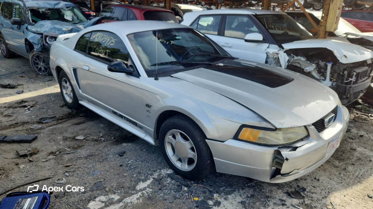 Ford Mustang 2000