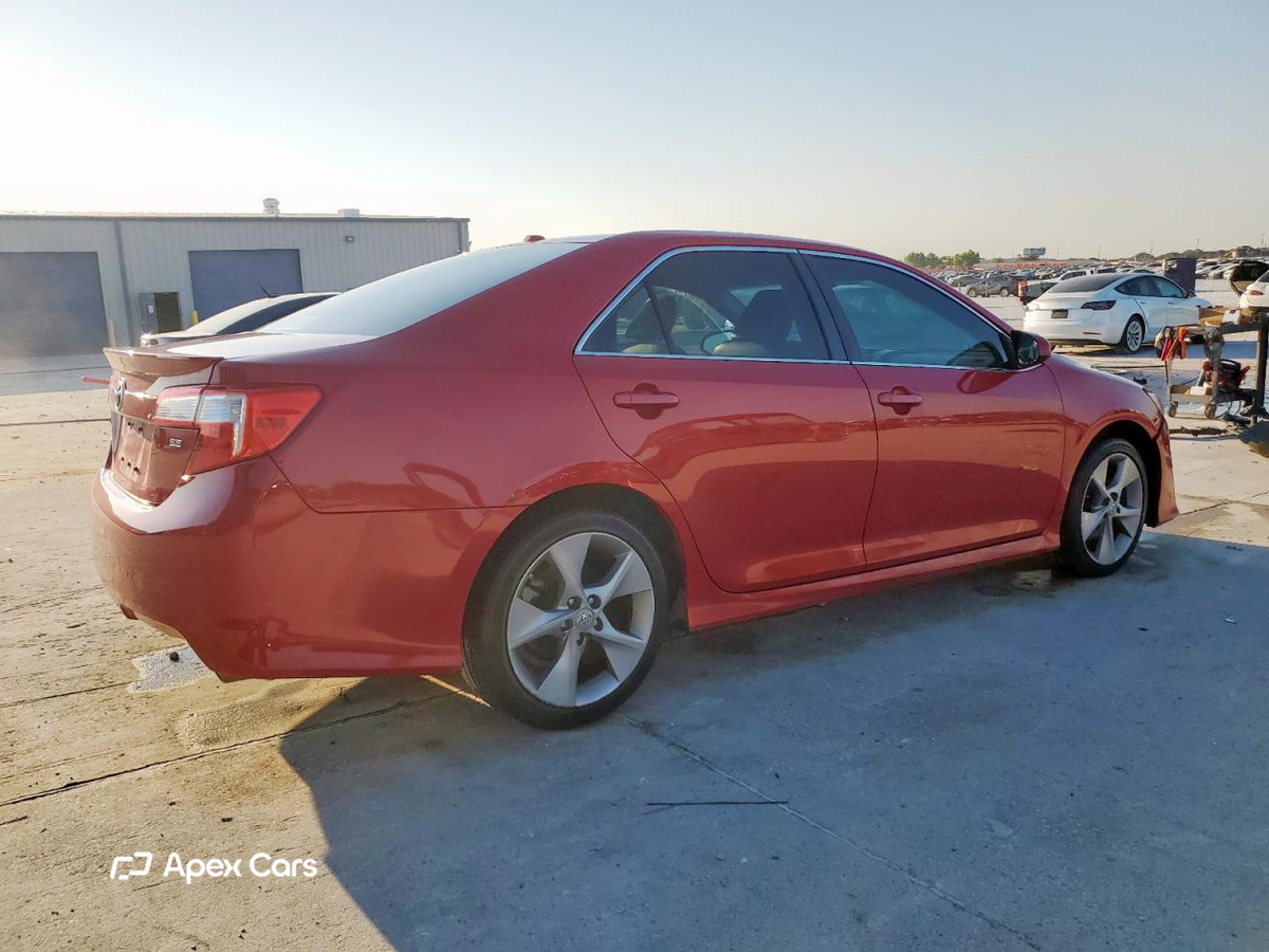 Toyota Camry 2012