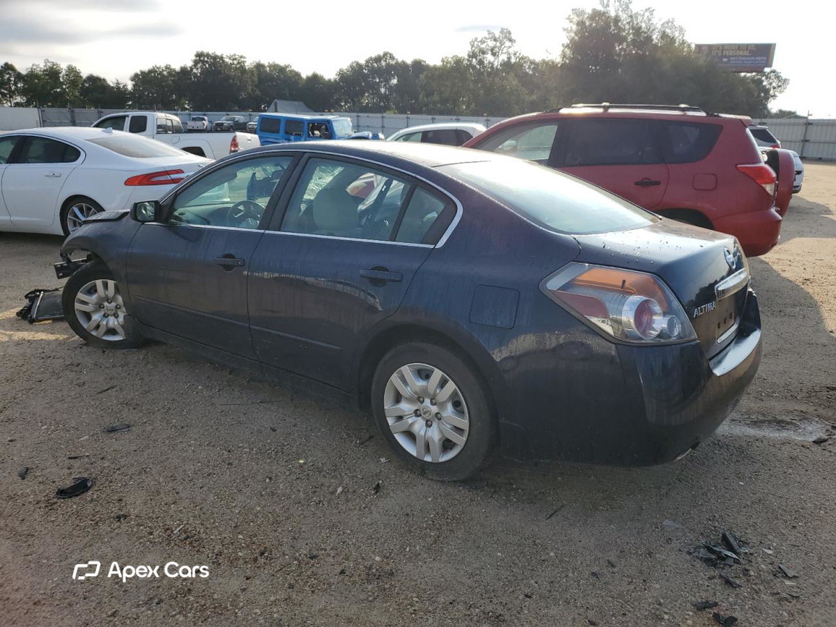 Nissan Altima 2010