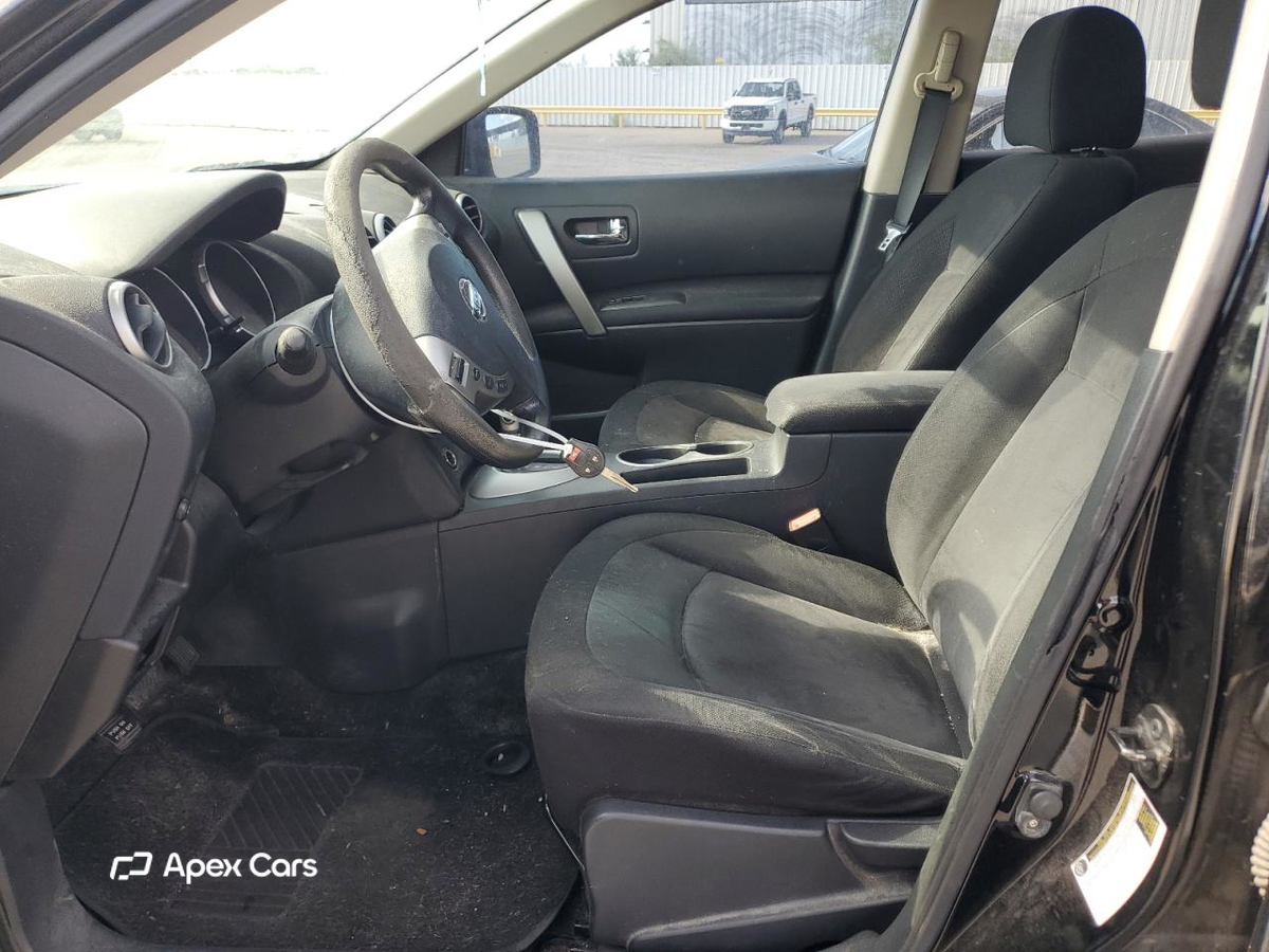 Nissan Rogue 2010