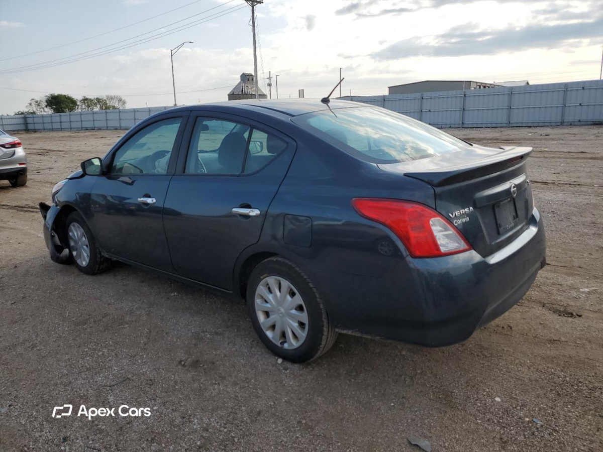 Nissan Versa 2016
