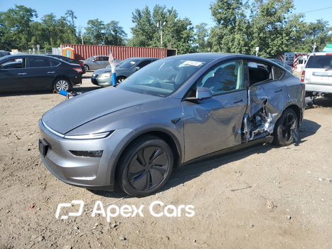 Tesla Model Y 2026 - Image 1 of 12