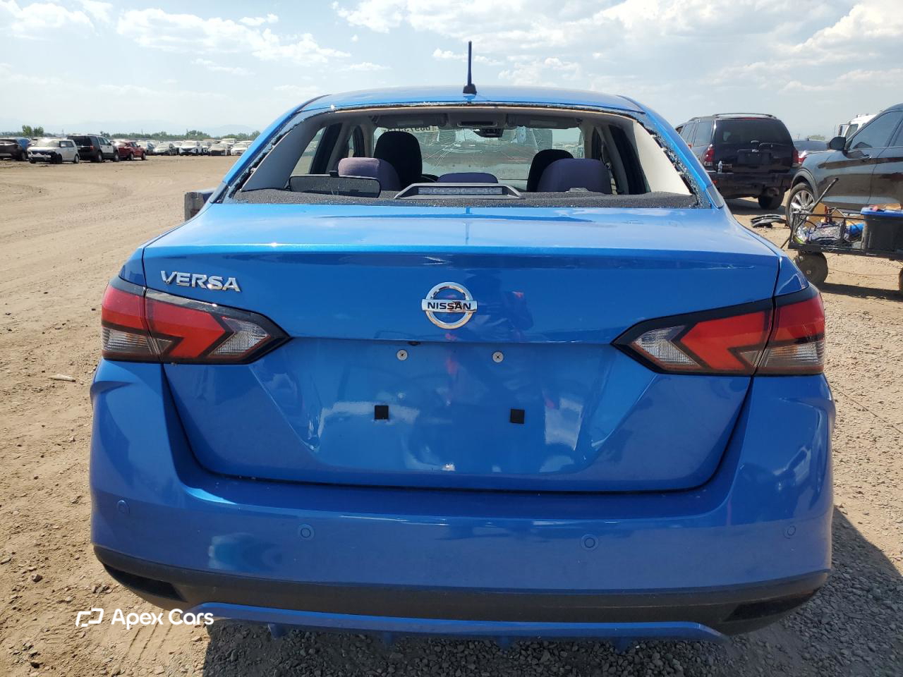 Nissan Versa 2021