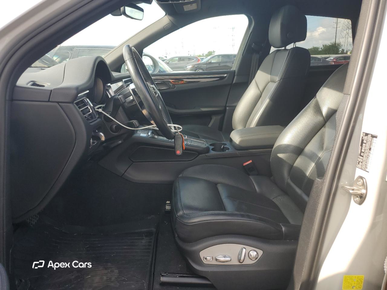 Porsche Macan 2021