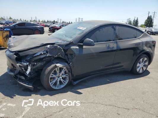 Tesla Model Y 2023 - Image 1 of 14
