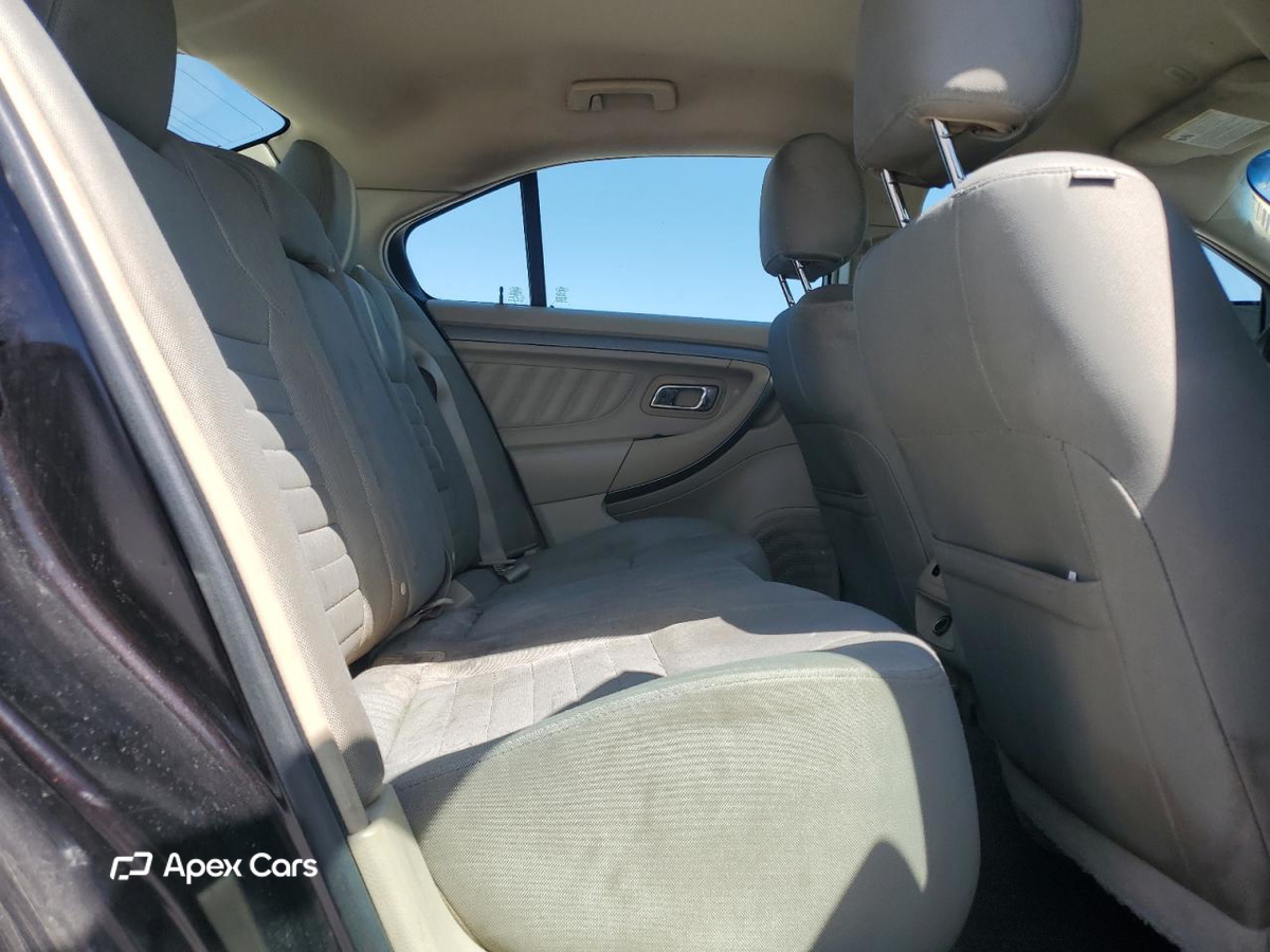 Ford Taurus 2014