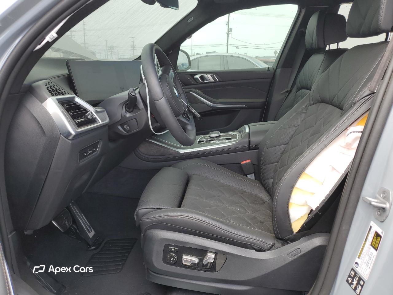 BMW X7 2025