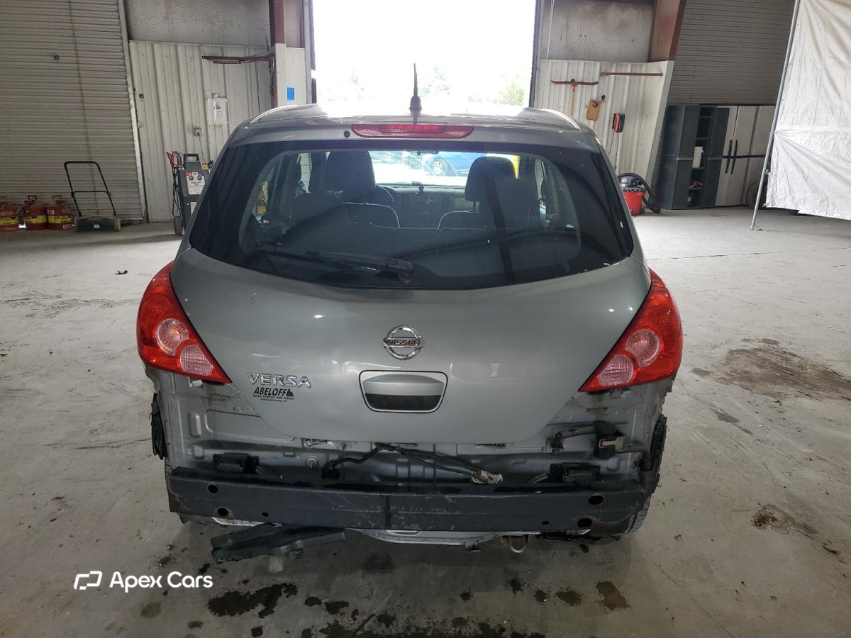 Nissan Versa 2010
