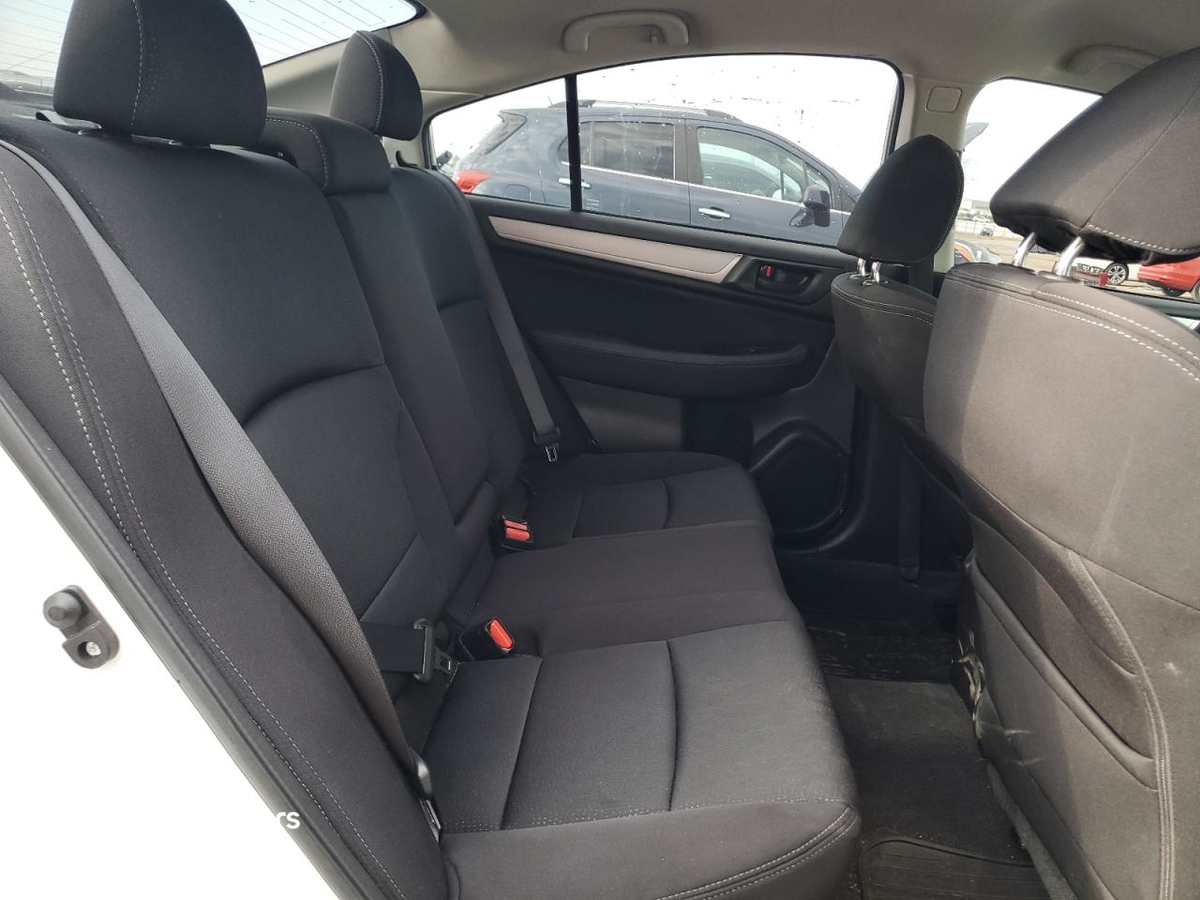 Subaru Legacy 2017