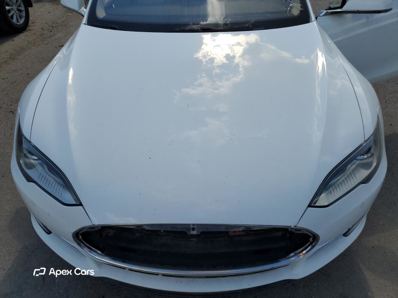 Tesla Model S 2014