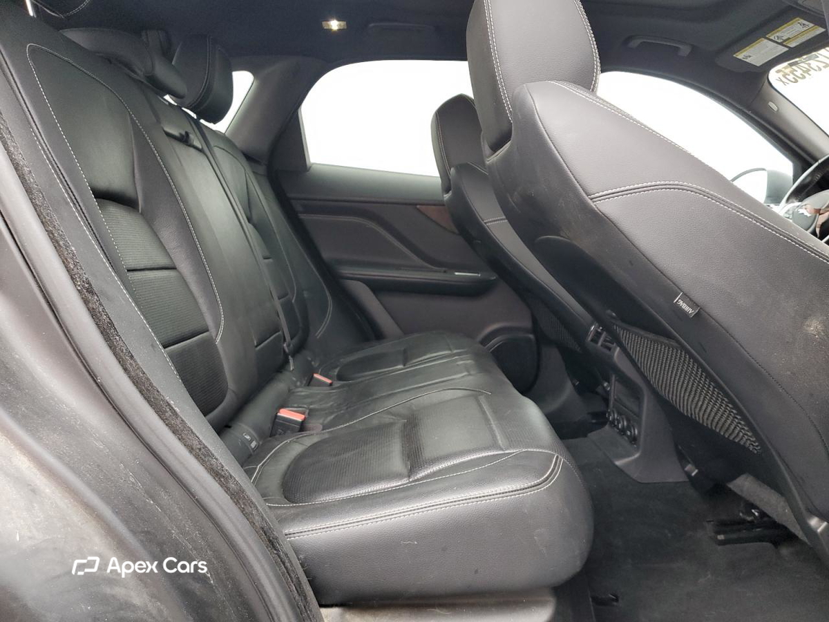 Jaguar F-Pace 2017