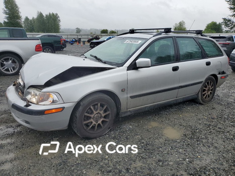 Volvo V40 2001 - Image 1 of 15