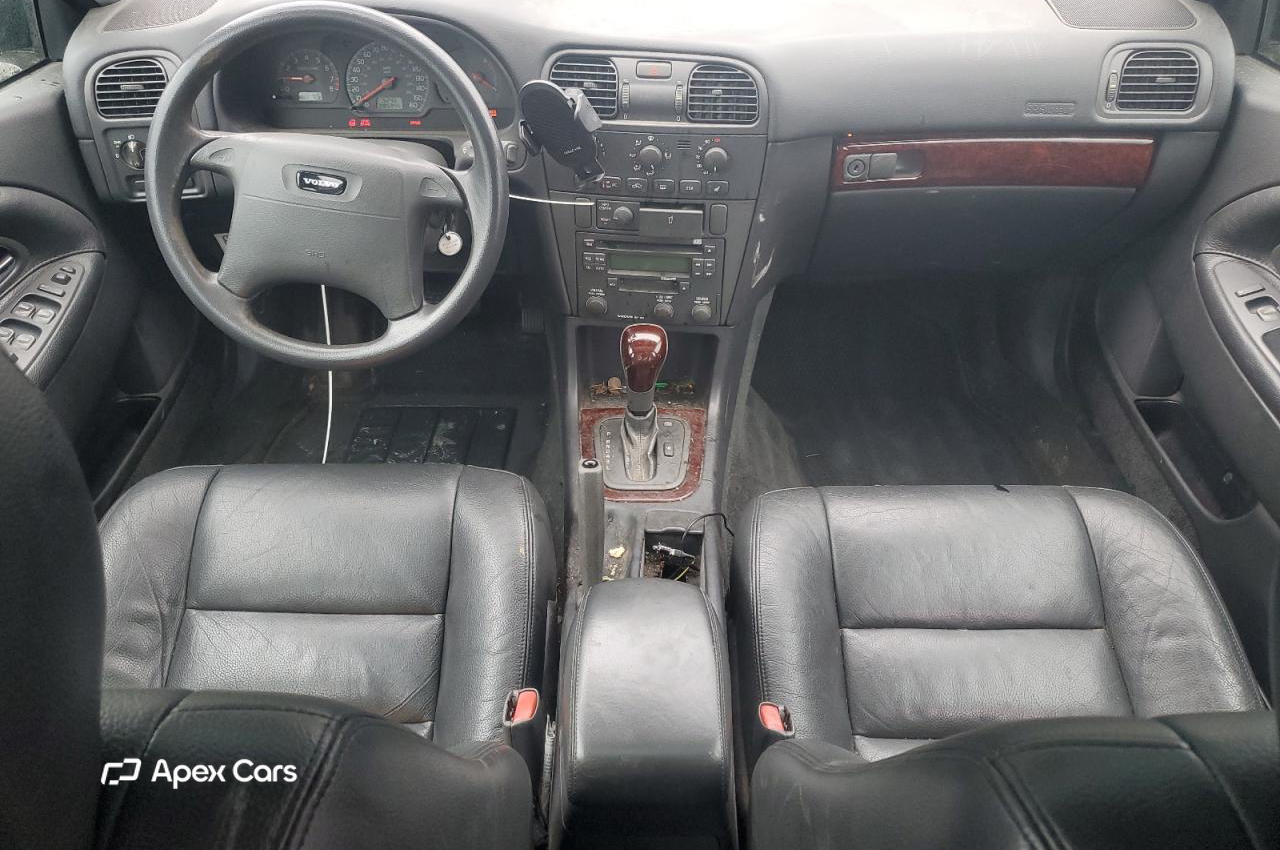 Volvo V40 2001
