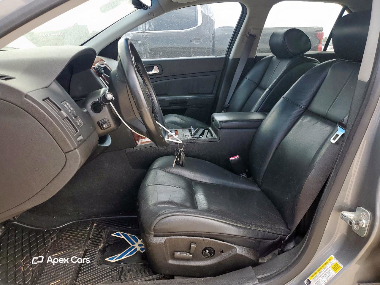Cadillac STS 2006