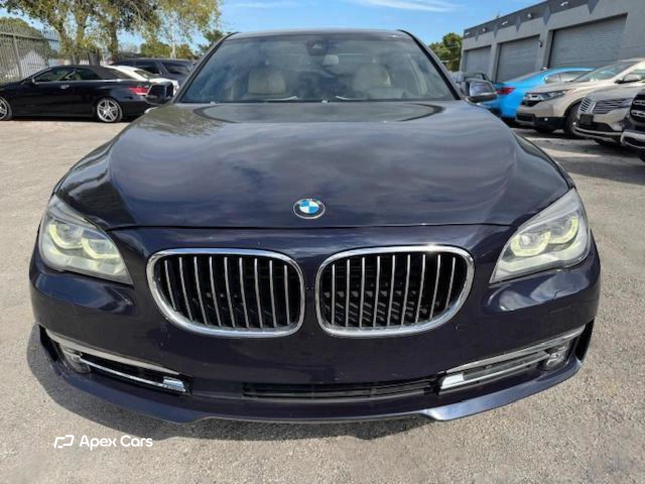 BMW Series 7 2015
