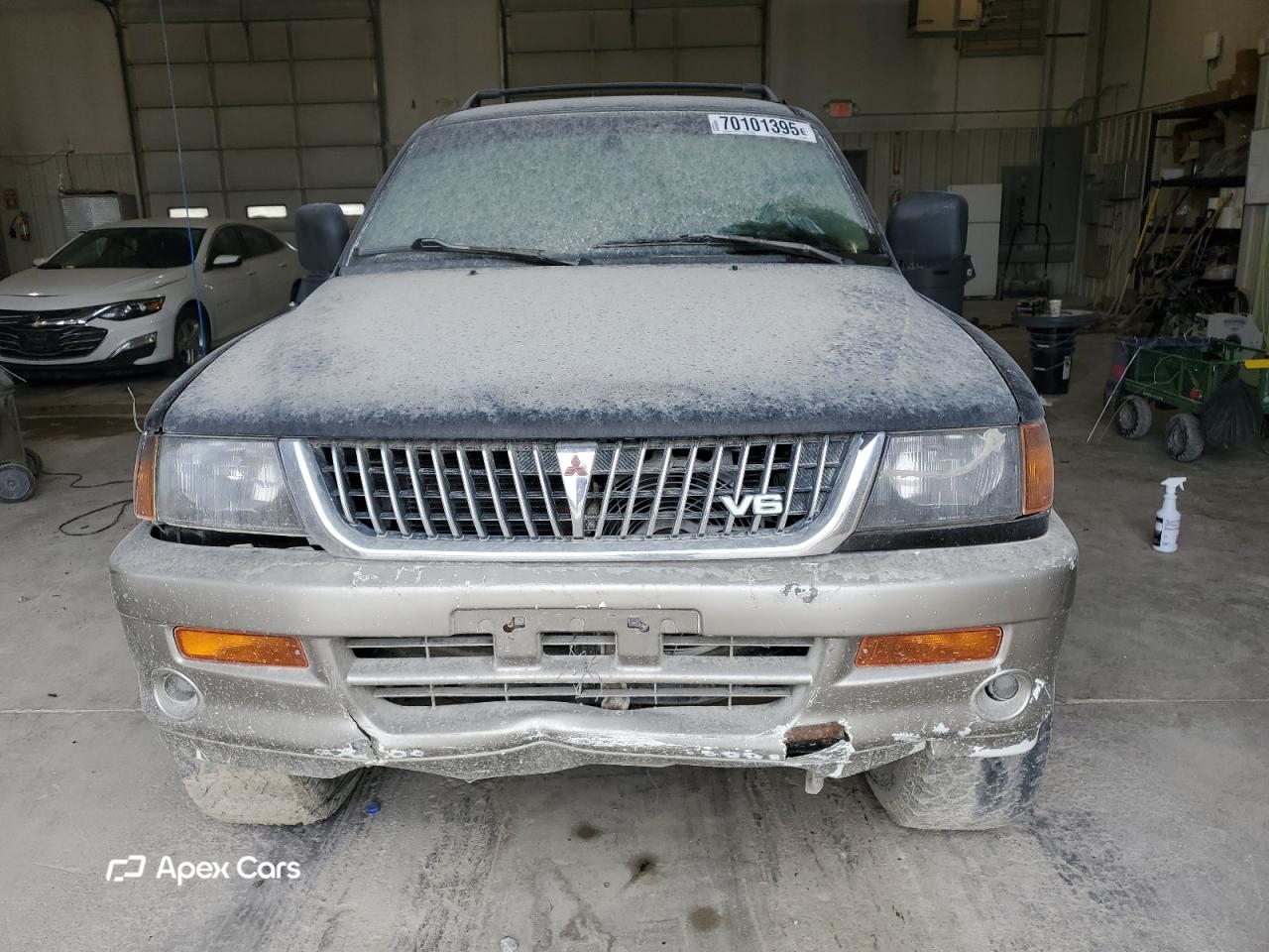 Mitsubishi Montero 1999