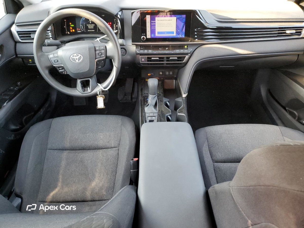 Toyota Camry 2025