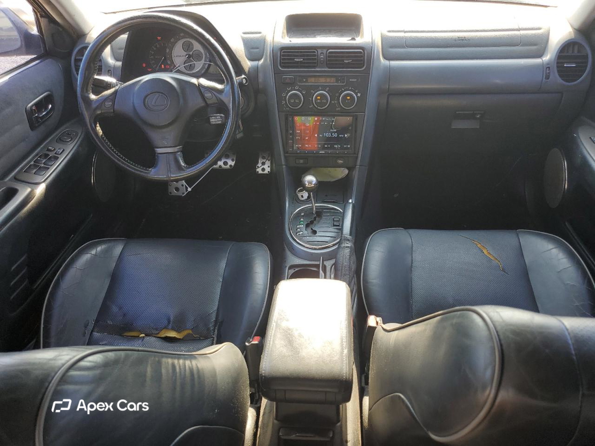 Lexus IS 2003