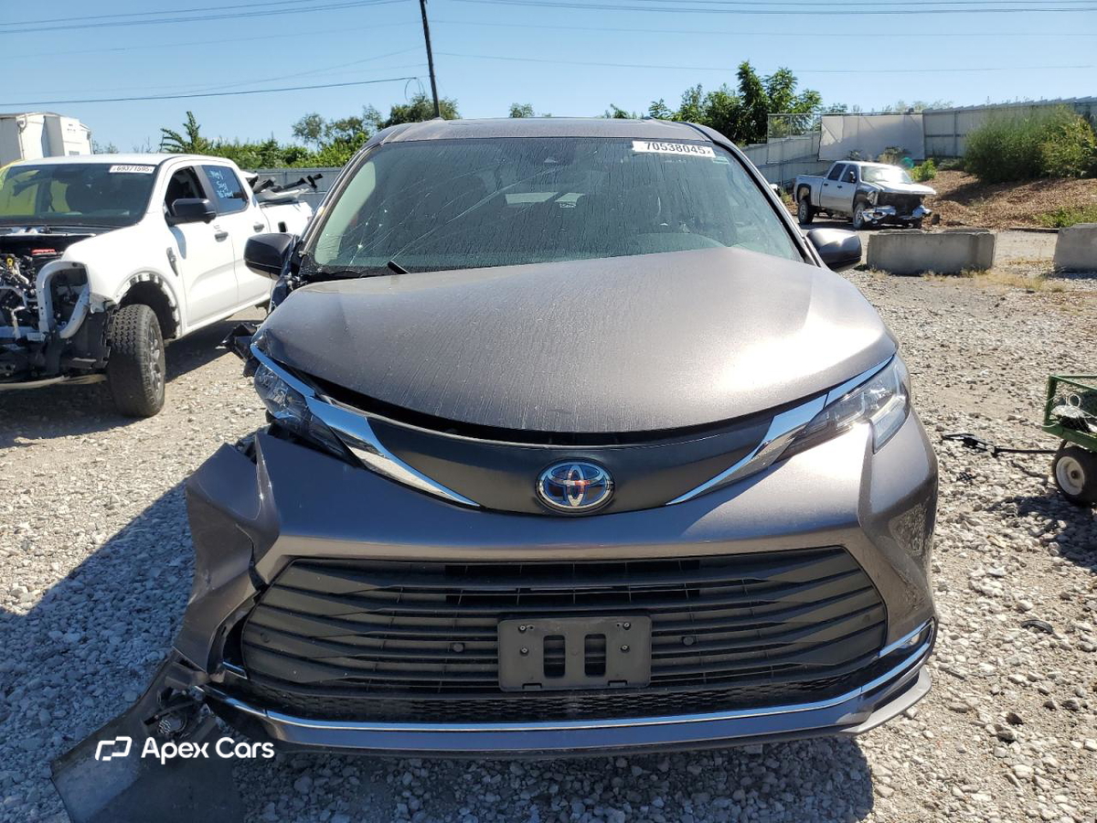 Toyota Sienna 2022