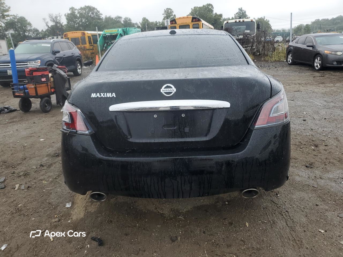 Nissan Maxima 2012
