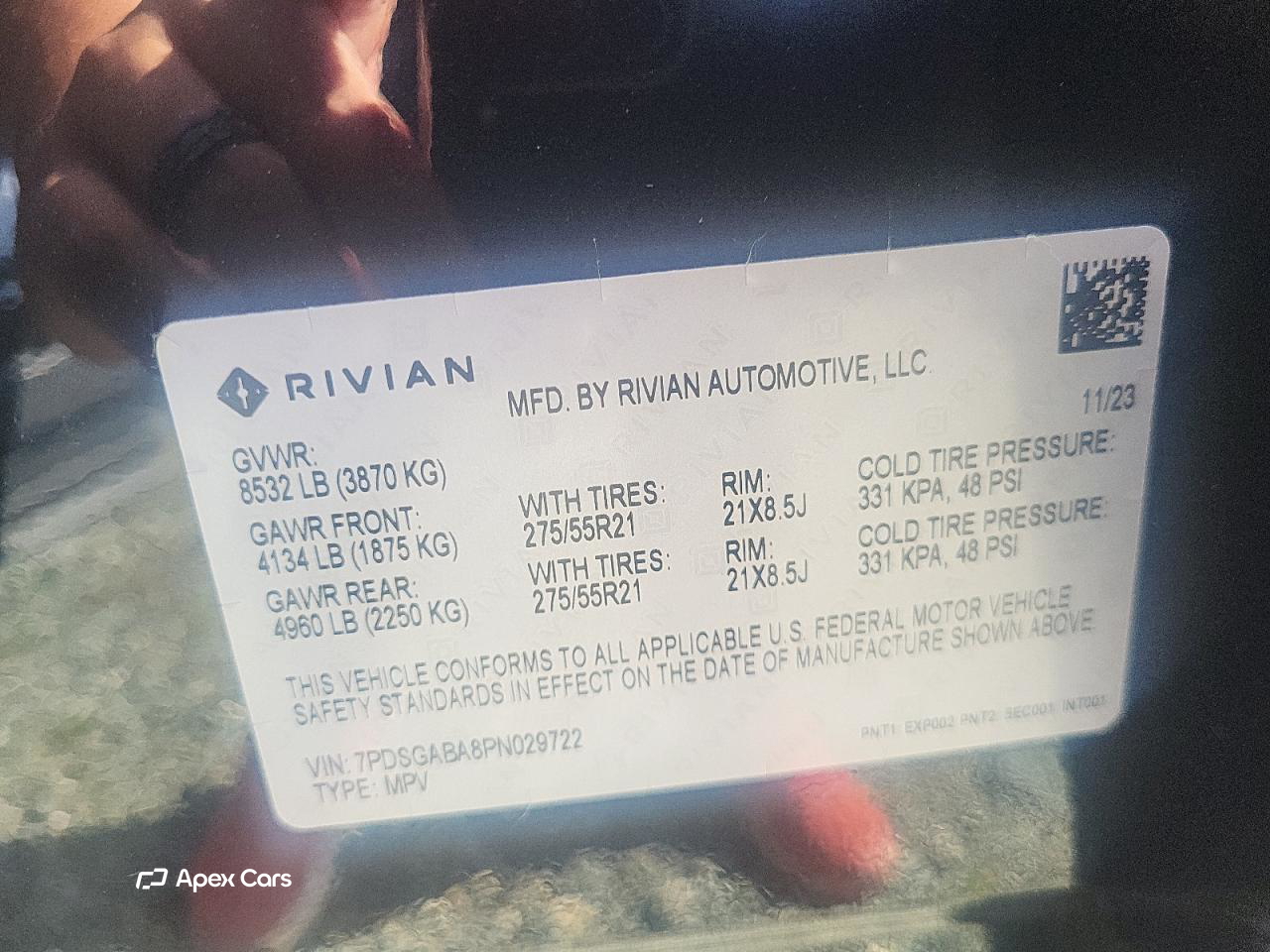 Rivian R1S 2023