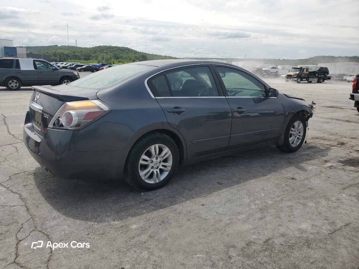 Nissan Altima 2012