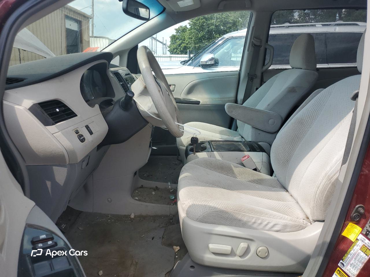 Toyota Sienna 2011