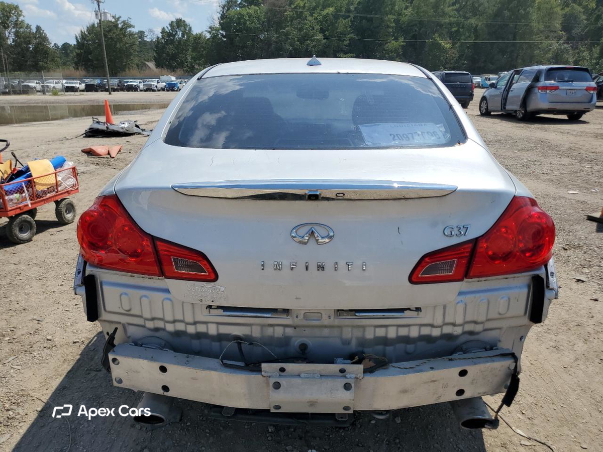 Infiniti G 2010