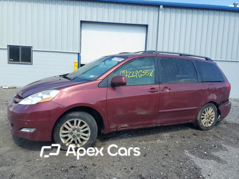 Toyota Sienna 2010 - Image 1 of 13