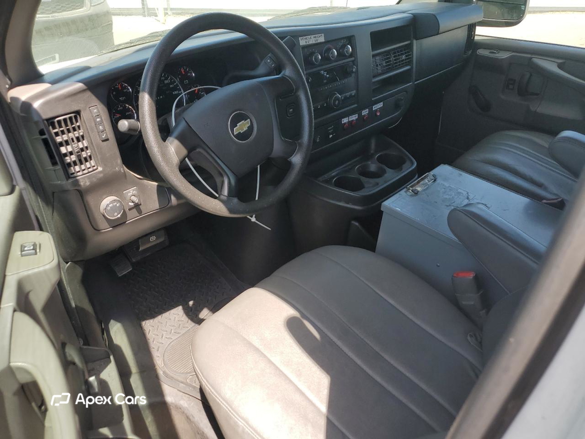 Chevrolet Express 2013