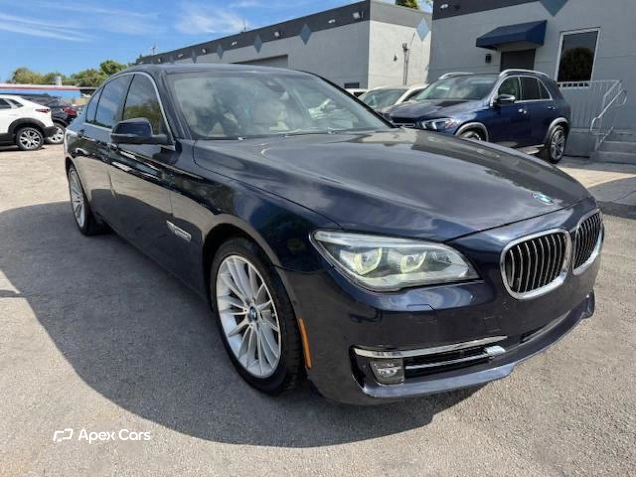 BMW Series 7 2015