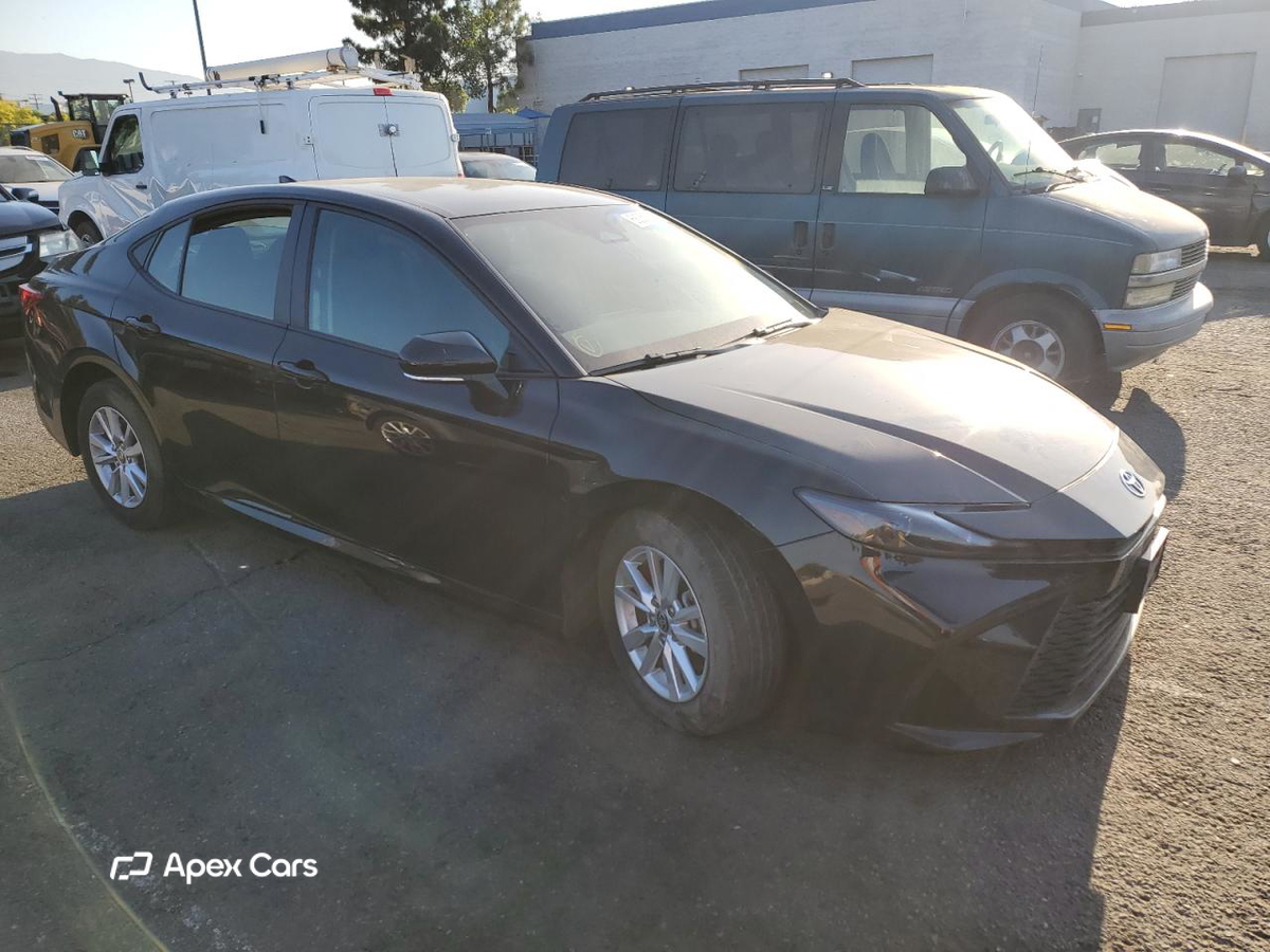 Toyota Camry 2025
