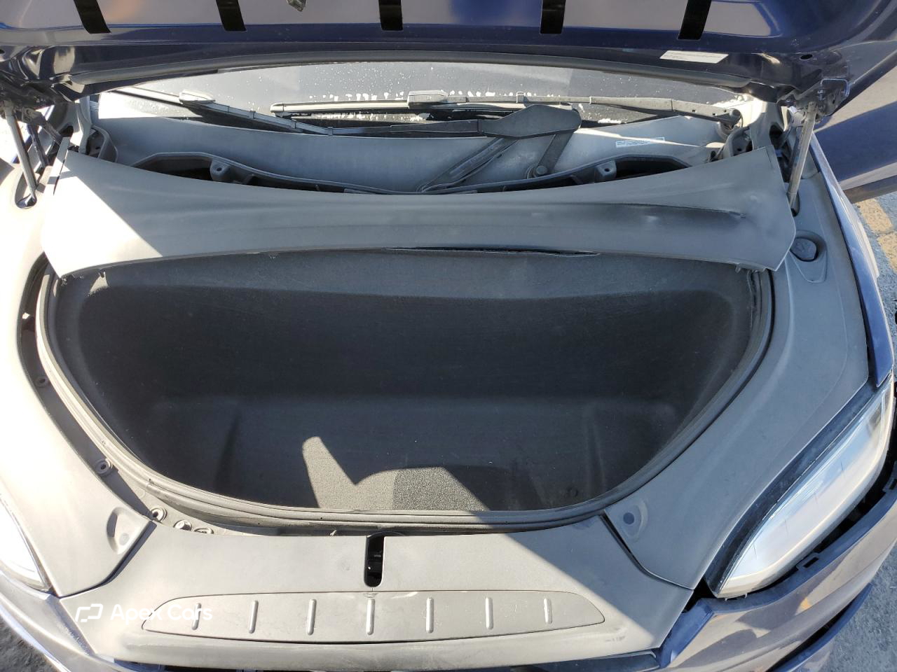 Tesla Model X 2022