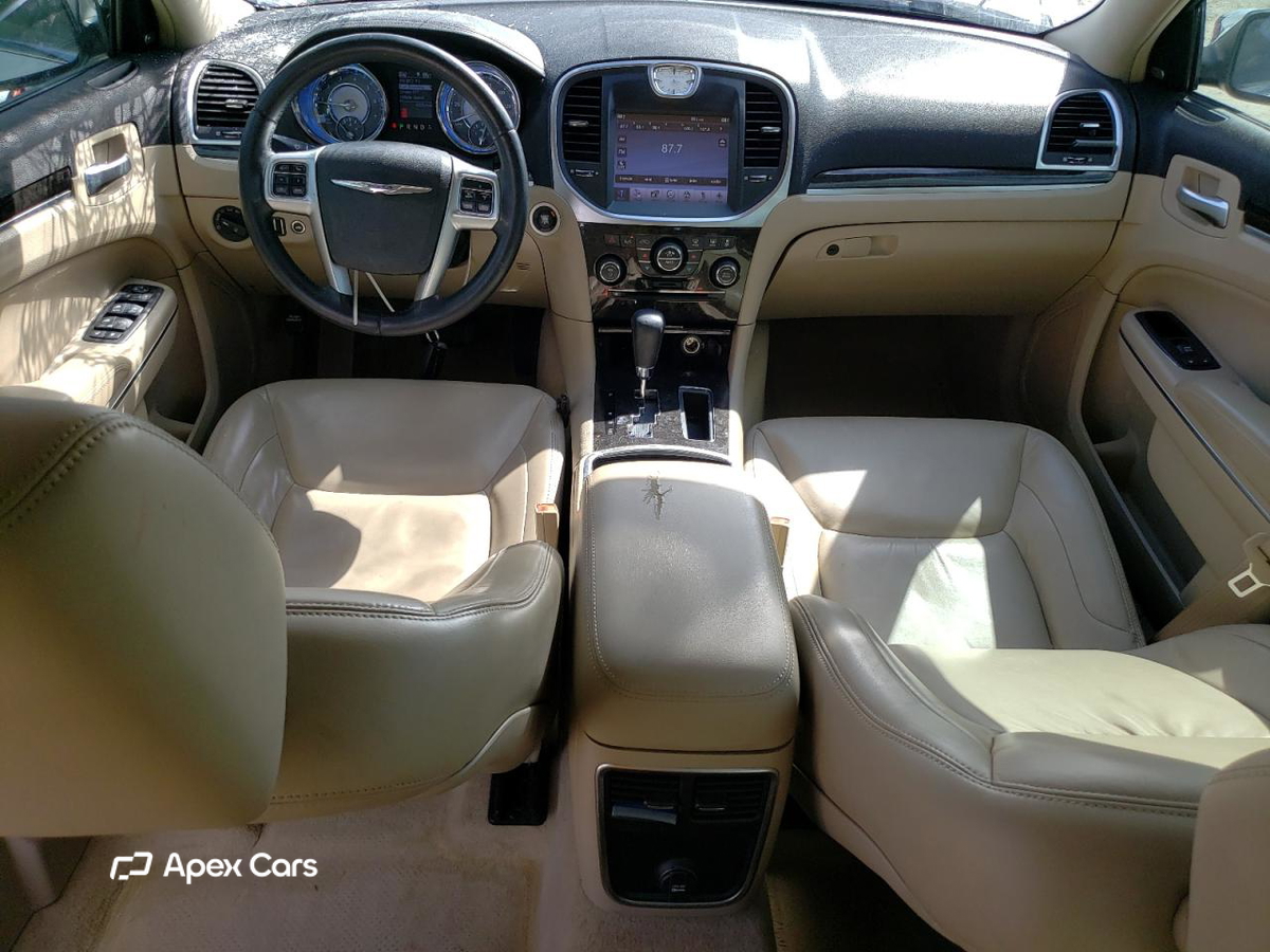 Chrysler 300 2011