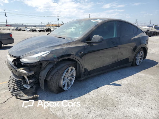 Tesla Model Y 2024 - Zdjęcie 1 z 12