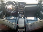 Volvo XC40 2025