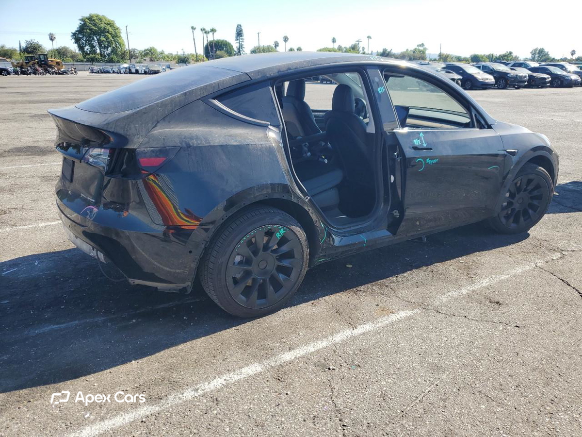 Tesla Model Y 2022