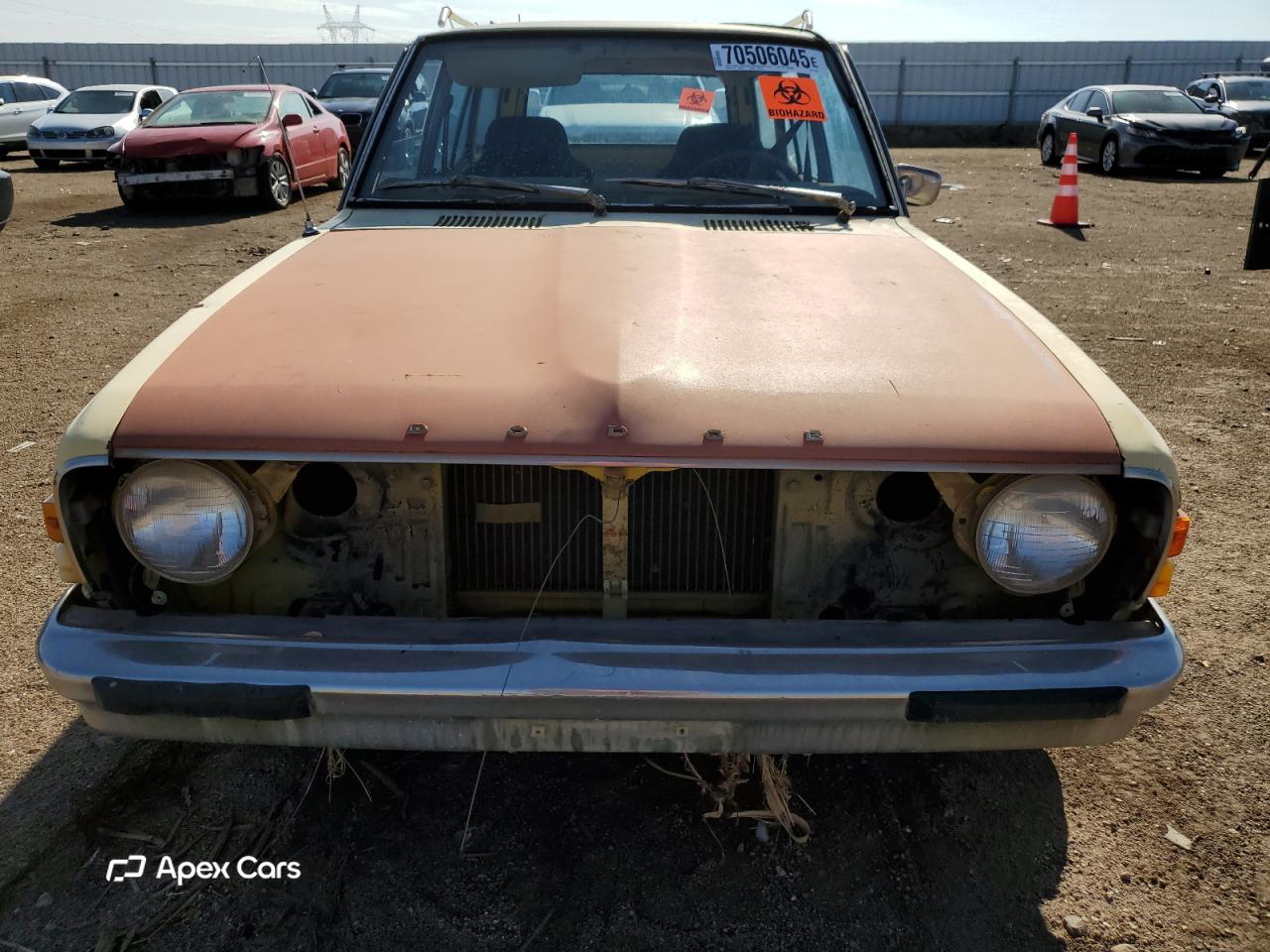 Dodge  1975