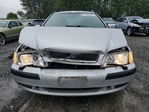 Volvo V40 2001