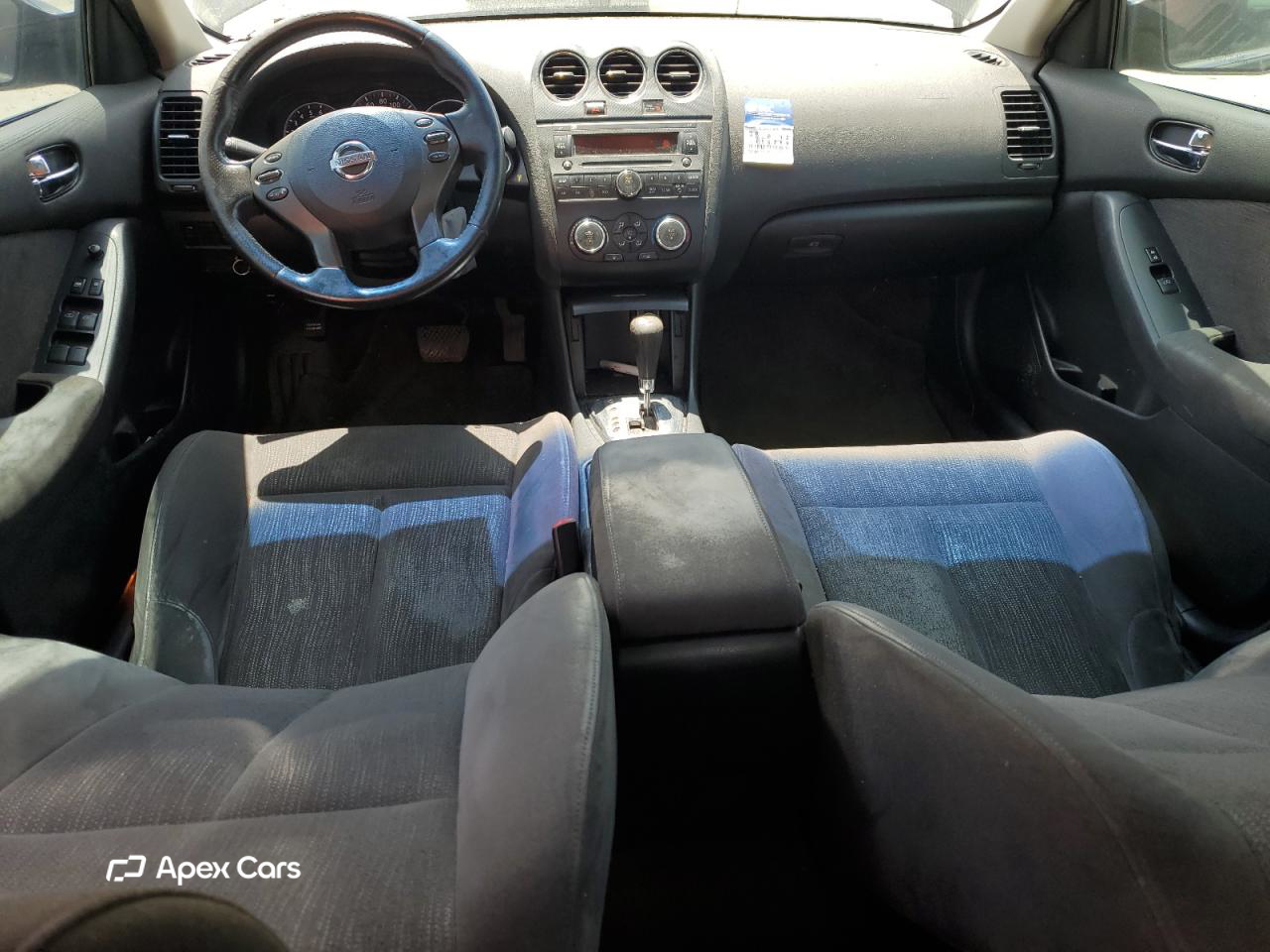 Nissan Altima 2010