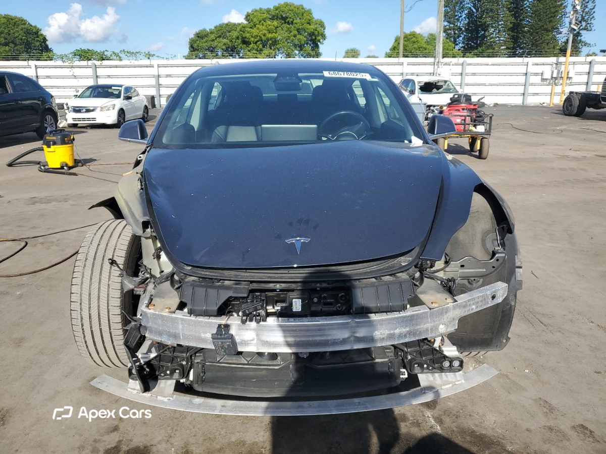 Tesla Model 3 2018