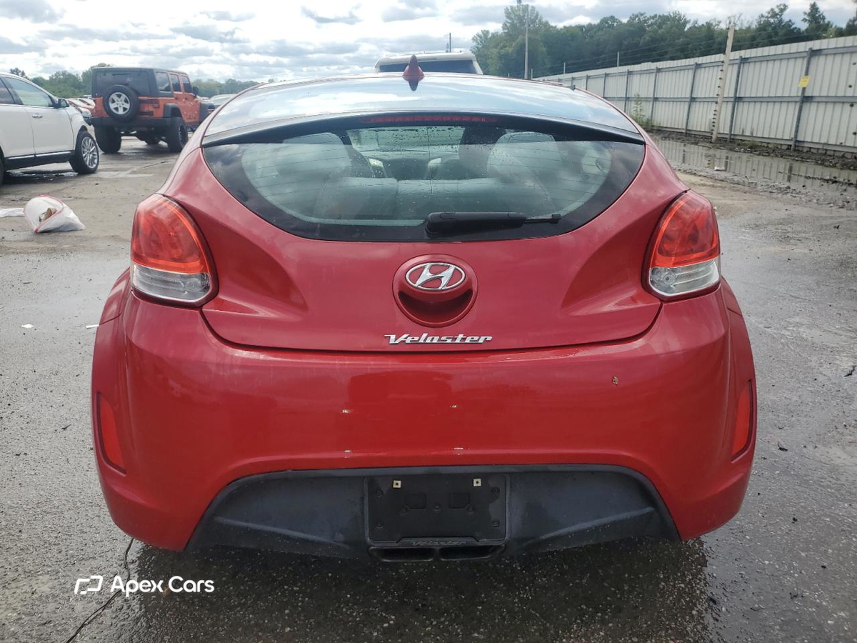 Hyundai Veloster 2012