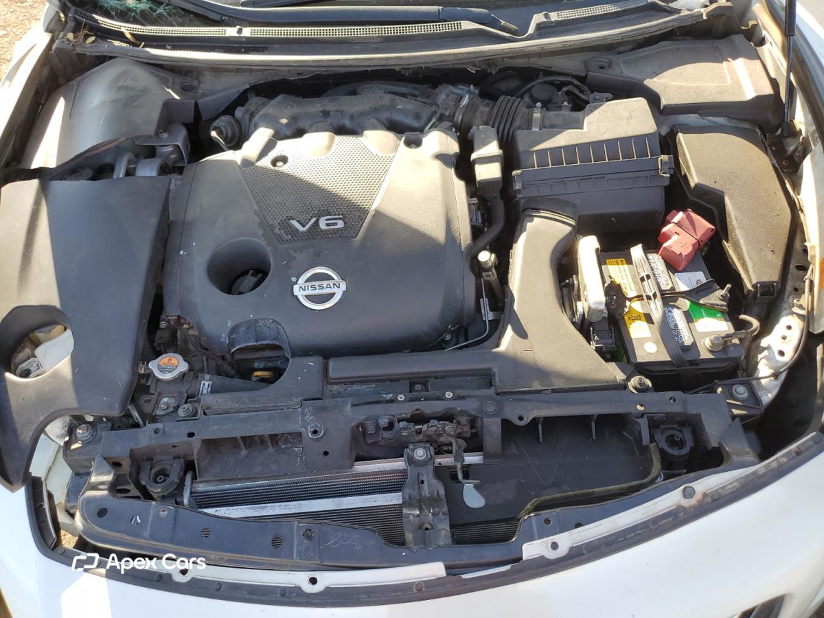 Nissan Maxima 2014